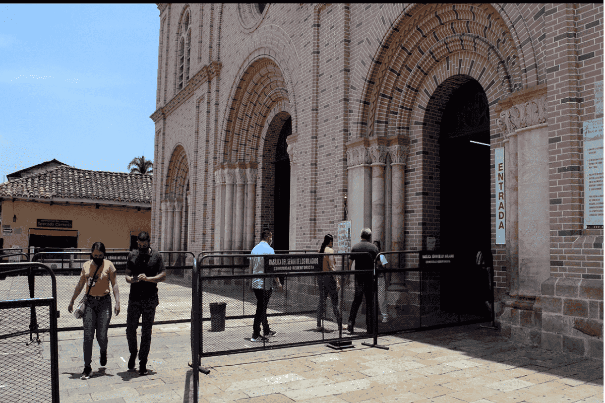 Rechazo a posible  medida  para cerrar iglesias en Semana Santa