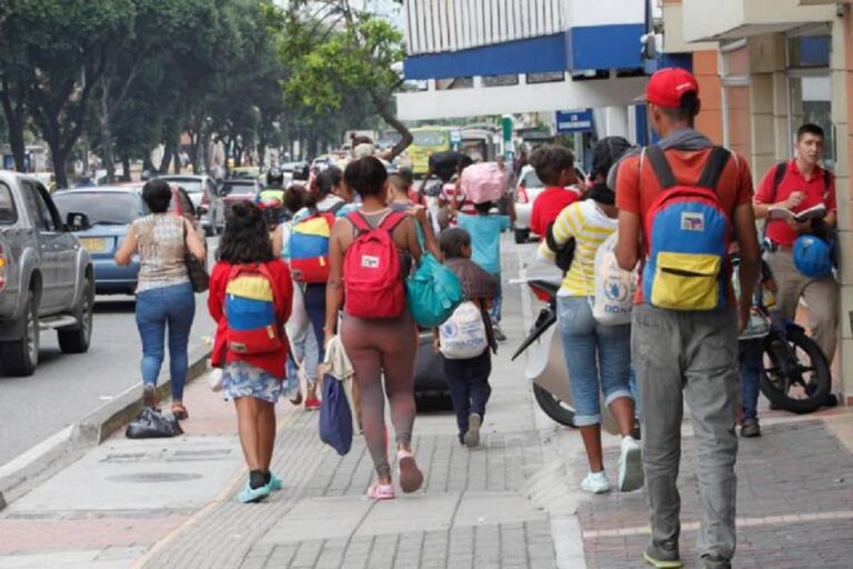 Venezolanos serán amparados por  Estatuto de Protección Temporal para Migrantes