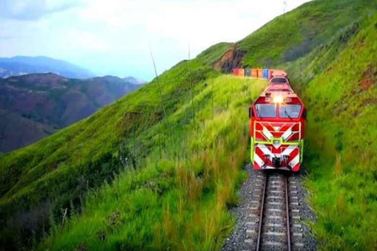 Tren de Cercanías del Valle será una realidad Tren de Cercanías del Valle será una realidad