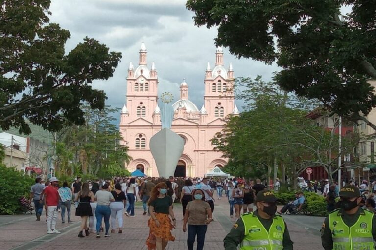 Viernes Santo transcurrió con normalidad en la ciudad del Milagroso de Buga Viernes Santo transcurrió con normalidad en la ciudad del Milagroso de Buga