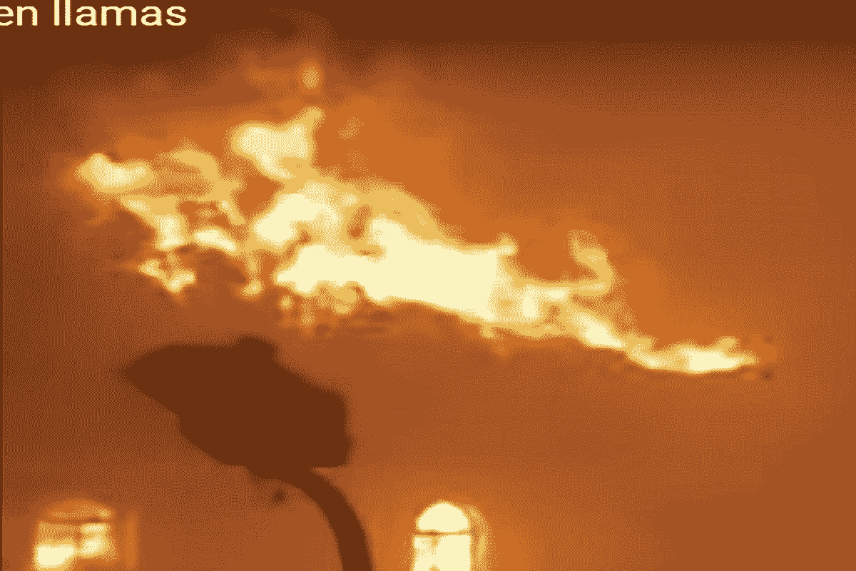 Palacio de Justicia de Tuluá arde en llamas