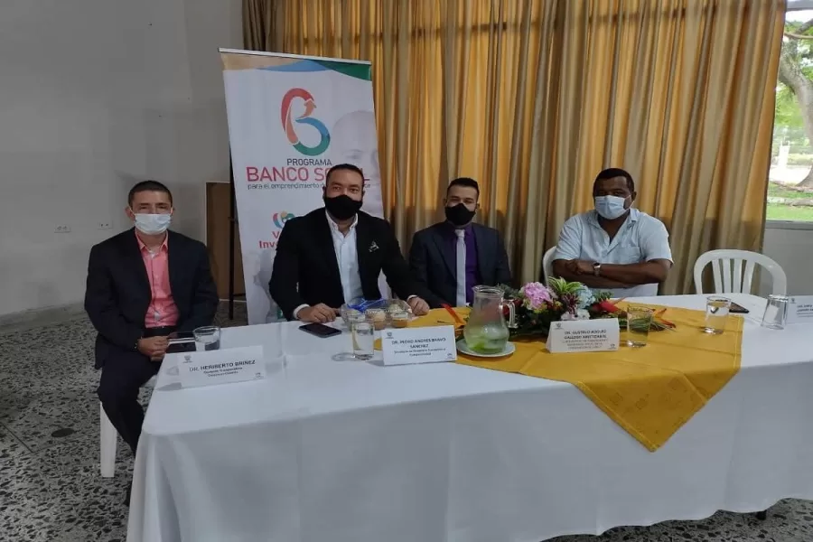 Más de 300 millones en microcréditos para microempresarias entrega  Gobernación del Valle  del Cauca