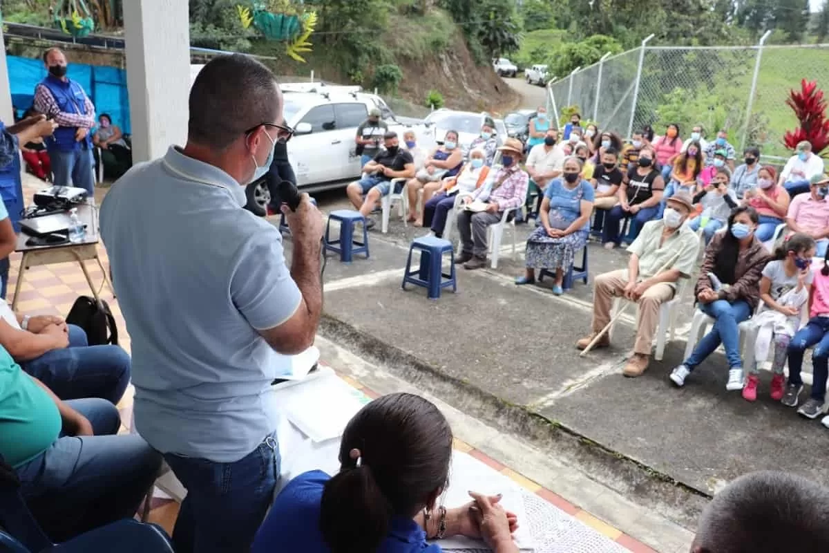 Vallecaucana de aguas y gobierno de Yotoco realizarán estudios y diseños de optimización de sistemas de abastecimiento de agua potable en la zona rural Vallecaucana de aguas y gobierno de Yotoco realizarán estudios y diseños de optimización de sistemas de abastecimiento de agua potable en la zona rural