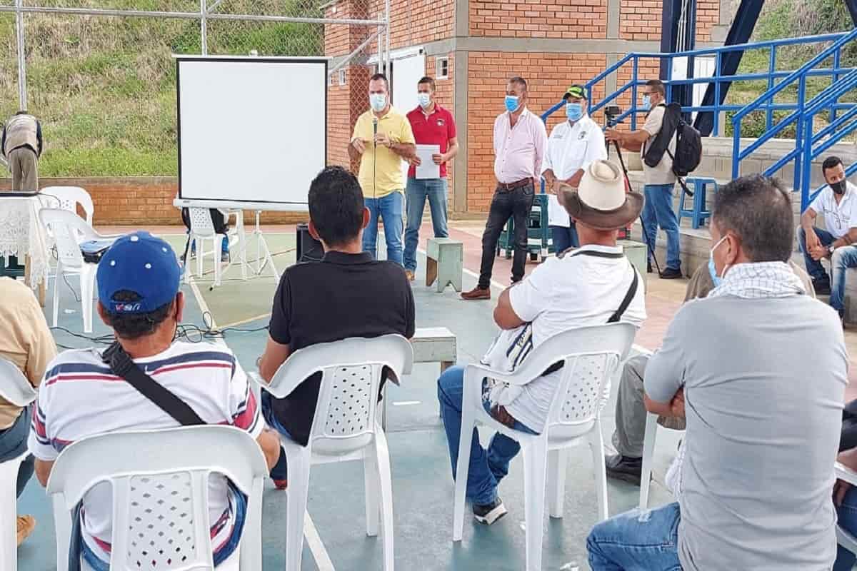Vallecaucana de aguas y gobierno de Yotoco realizarán estudios y diseños de optimización de sistemas de abastecimiento de agua potable en la zona rural