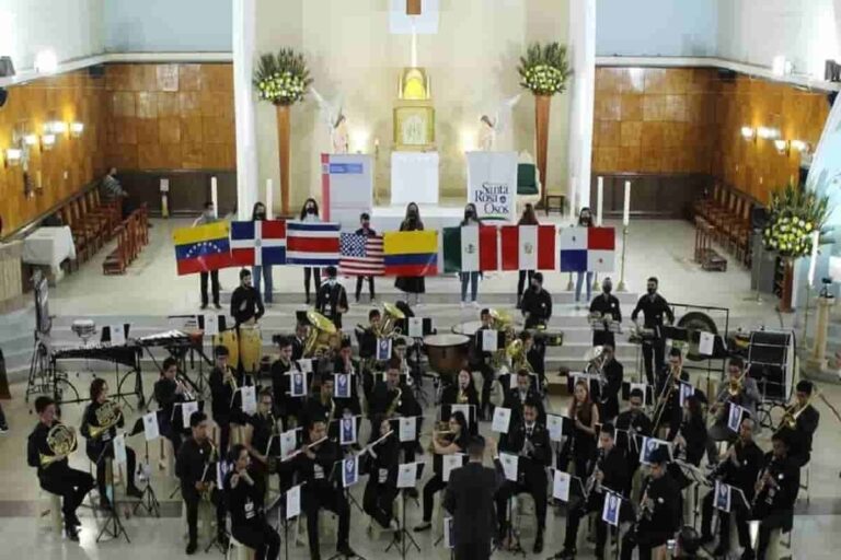 Música une América con músicos de la EMAVI Música une América con músicos de la EMAVI