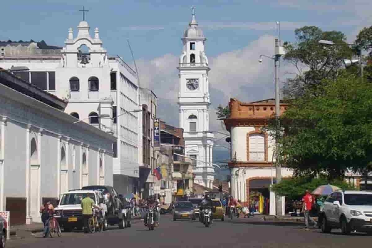 Cartago, capital mundial del bordado, ciudad  con historia y tradición 