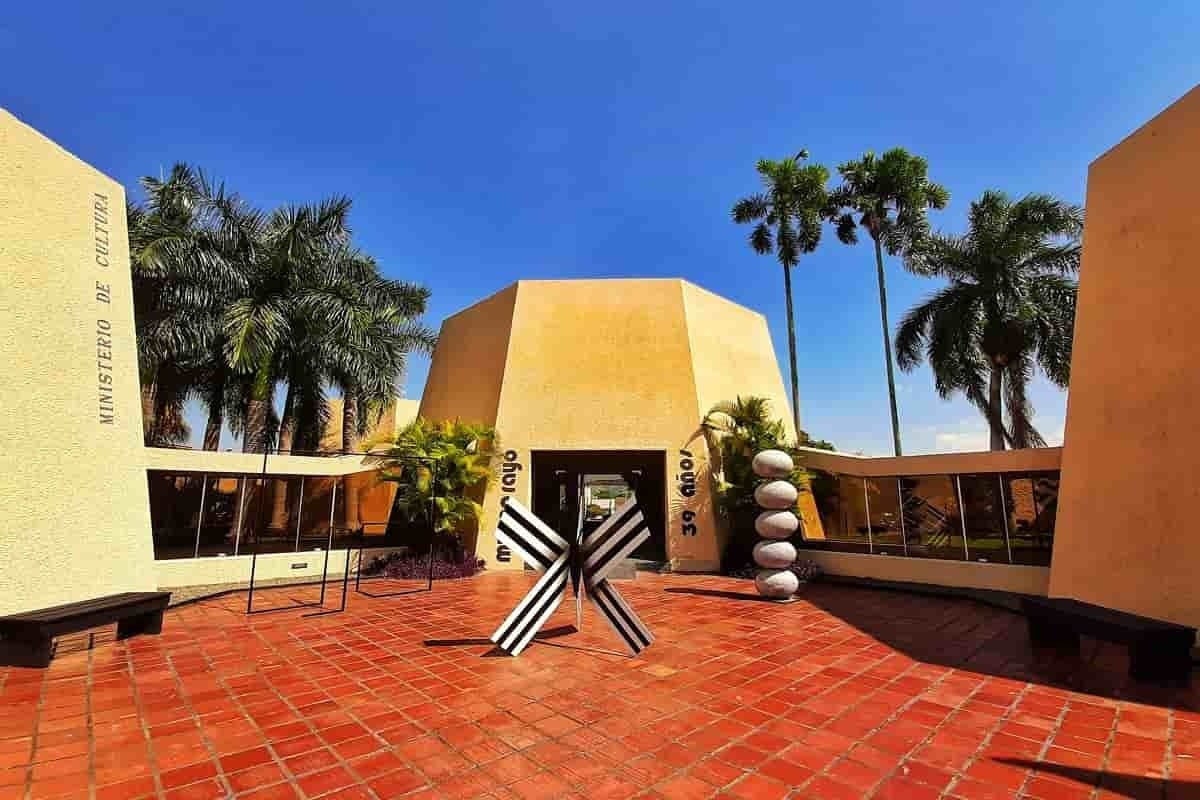 Roldanillo, municipio mágico y cultural que invita a volar en el Valle del Cauca Roldanillo, municipio mágico y cultural que invita a volar en el Valle del Cauca