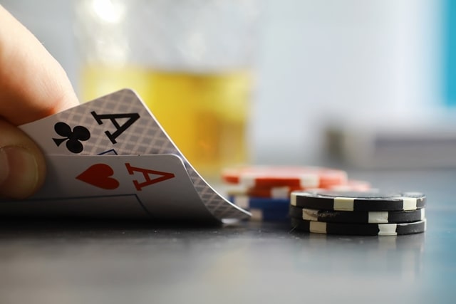 Los juegos de azar más conocidos en Colombia juego de cartas