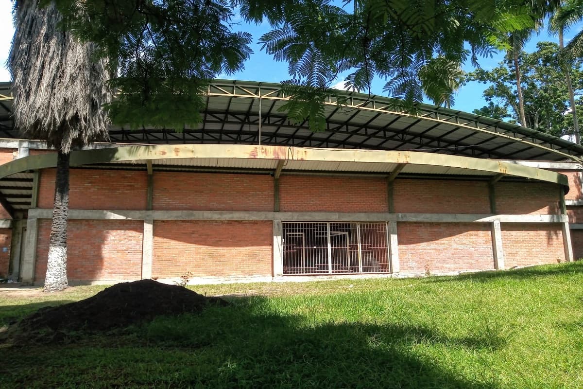 El presente de la Institución Educativa Agrícola ITA de Guadalajara de Buga El presente de la Institución Educativa Agrícola ITA de Guadalajara de Buga