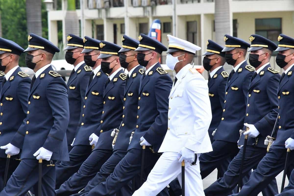 Graduación de 157 nuevos subtenientes en la EMAVI