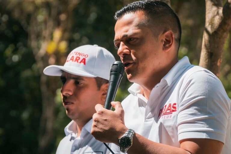ENCUESTA A ALCALDE DE GUADALAJARA BUGA, GENERA INCONFORMIDAD EN LA COMUNIDAD BUGUEÑA. ENCUESTA A ALCALDE DE GUADALAJARA BUGA, GENERA INCONFORMIDAD EN LA COMUNIDAD BUGUEÑA.