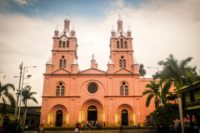 FELICIDADES CIUDAD SEÑORA POR TUS 452 AÑOS FELICIDADES CIUDAD SEÑORA POR TUS 452 AÑOS