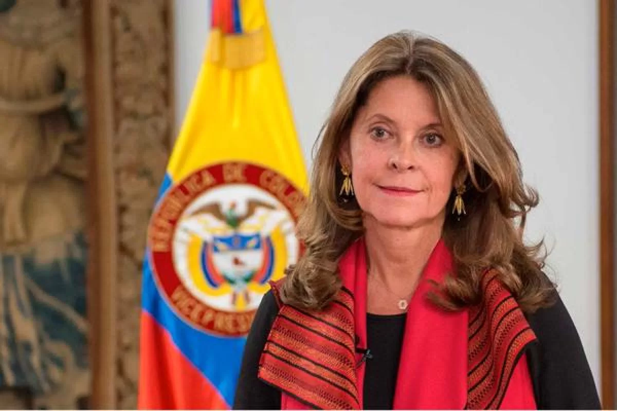 COLOMBIA SE OFRECE COMO MEDIADOR ENTRE RUSIA Y UCRANIA