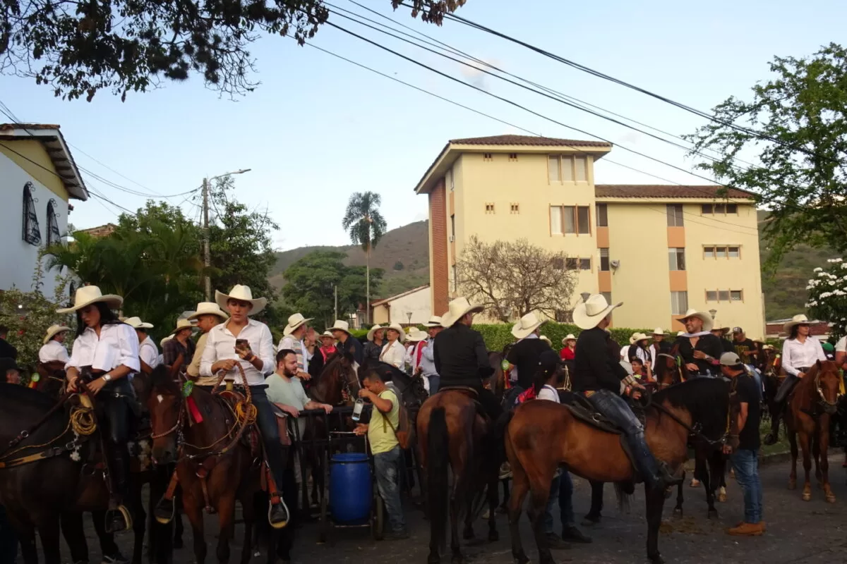 La cabalgata de la feria de Buga, un evento para gozar de principio a fin. La cabalgata de la feria de Buga, un evento para gozar de principio a fin.