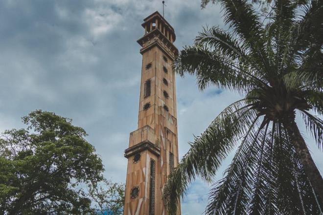 Explorando la Fe: El Nuevo Destino Imperdible de Colombia en la Red Mundial de Turismo Religioso El faro de Buga