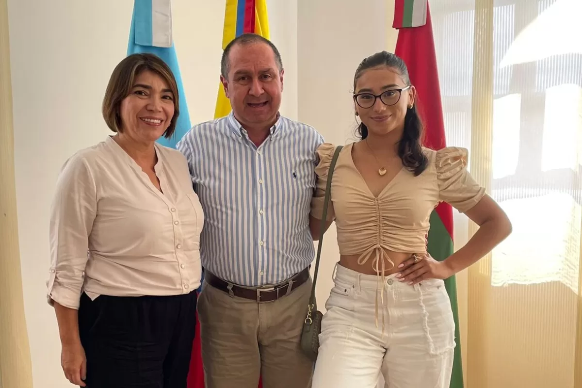 Líderes del Mañana: Inspiración y Empoderamiento Femenino en Tuluá Líderes del Mañana: Inspiración y Empoderamiento Femenino en Tuluá