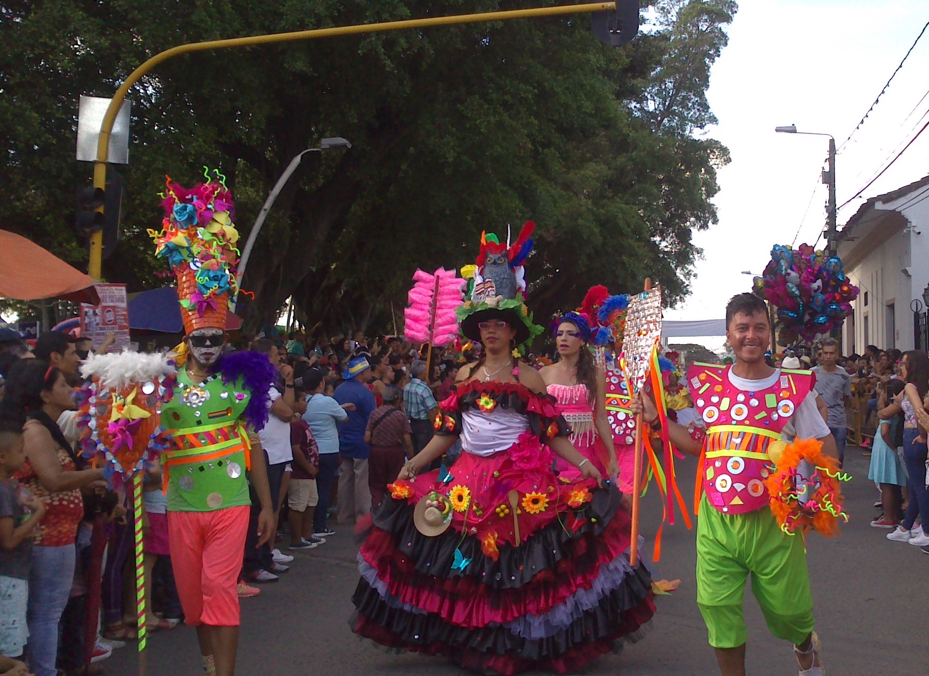 Feria de Buga Desfile de comparsas “Buga Vive El Folclor”