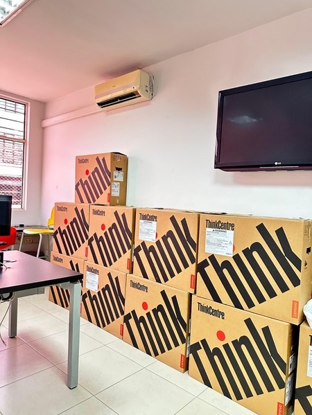 ¡24 nuevos computadores llegaron al Punto Innova José Antonio Galán, en Tuluá!