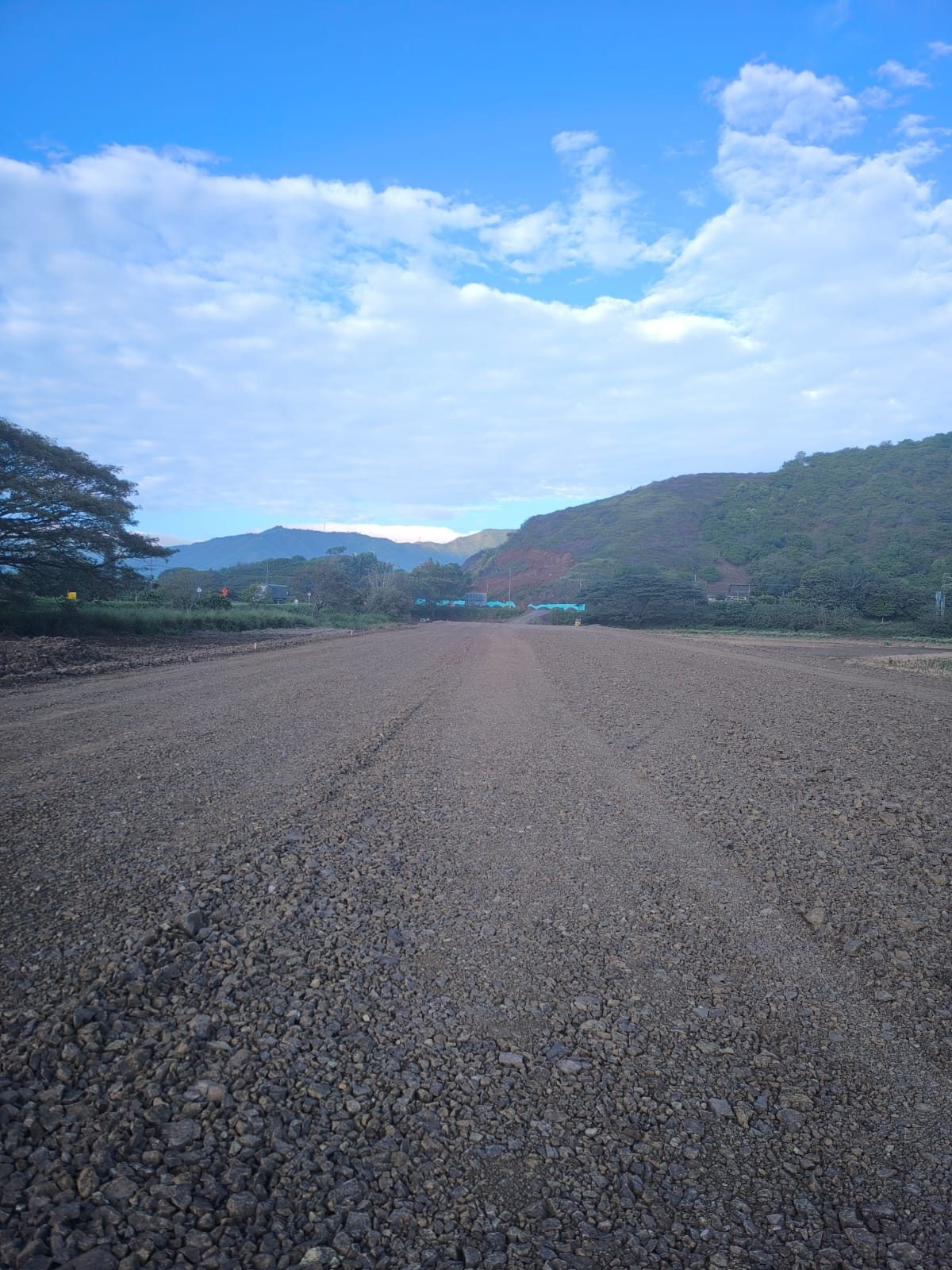 La construcción de la vía Mediacanoa-Buga; una obra esperanzadora para la economía de Colombia!!! La construcción de la vía Mediacanoa-Buga; una obra esperanzadora para la economía de Colombia!!!