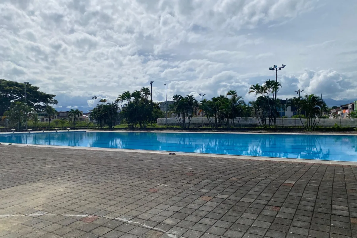 Alcalde Gustavo Vélez invierte más de 120 millones en renovación de escenarios deportivos Alcalde Gustavo Vélez invierte más de 120 millones en renovación de escenarios deportivos