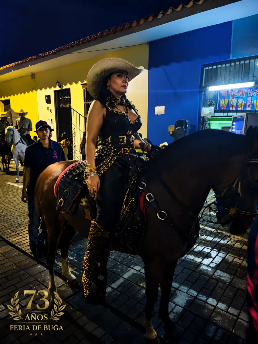 La elegancia femenina y la excelencia equina brillaron en la Cabalgata de la Feria de Buga 2026 La elegancia femenina y la excelencia equina brillaron en la Cabalgata de la Feria de Buga 2026