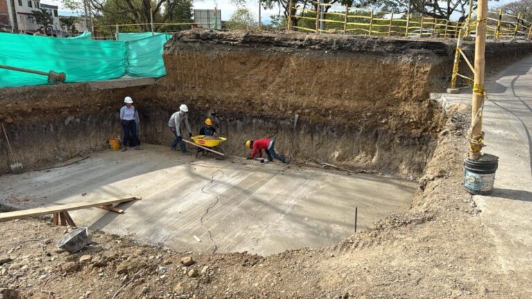 Comienza construcción del Puente en la 40